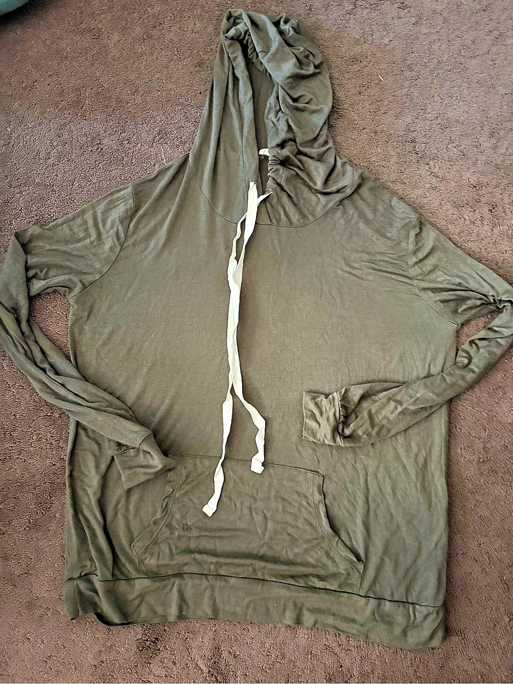 Nabee Pullover Hoodie in Green